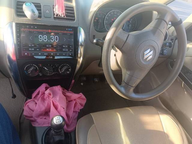 https://images10.gaadi.com/usedgaadi-sellcar/UsedCar/e5fd5b43a/ea47b792-d653-43af-93a8-bb325b9d8c3e.jpg?imwidth=6402