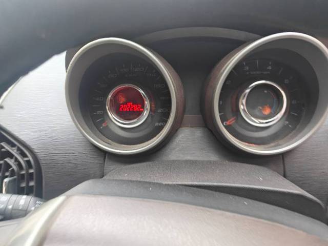 https://images10.gaadi.com/usedgaadi-sellcar/UsedCar/e5fd6d1da/81eed4ec-8023-45cc-9c01-b41e9de7accb.jpg?imwidth=6402