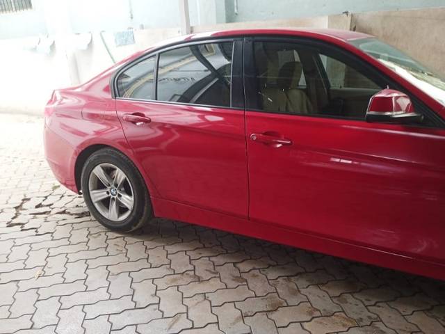 https://images10.gaadi.com/usedgaadi-sellcar/UsedCar/e5fd6edba/4b7943e2-51ba-4384-9ef9-7b75228d76b6.jpeg?imwidth=6401