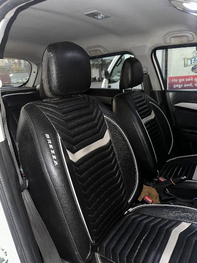 https://images10.gaadi.com/usedgaadi-sellcar/UsedCar/e5fdeb77a/f4a24be4-9235-4ca5-bcd2-d7b5bf879a49.jpeg?imwidth=6402
