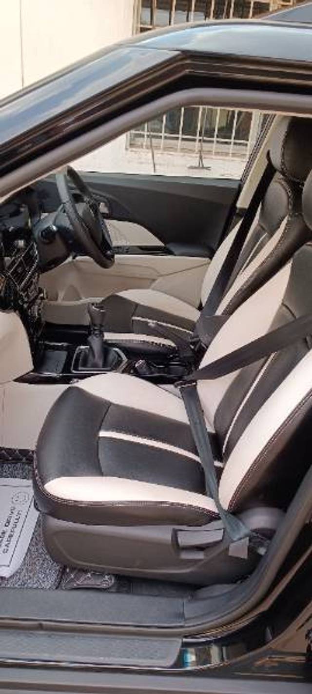 https://images10.gaadi.com/usedgaadi-sellcar/UsedCar/e5fdf9b6a/06fd42f8-ac8b-40f6-bb86-9b255ccbc5e6.jpg?imwidth=6402