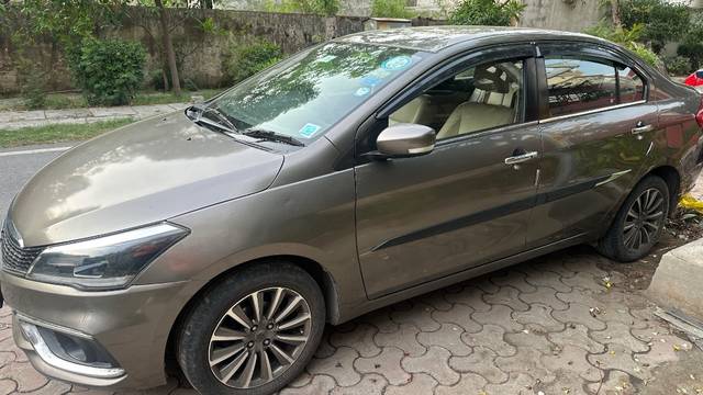 https://images10.gaadi.com/usedgaadi-sellcar/UsedCar/e5fe884aa/37e37a79-7998-4ba2-894c-ab575b4ac093.jpeg?imwidth=6400
