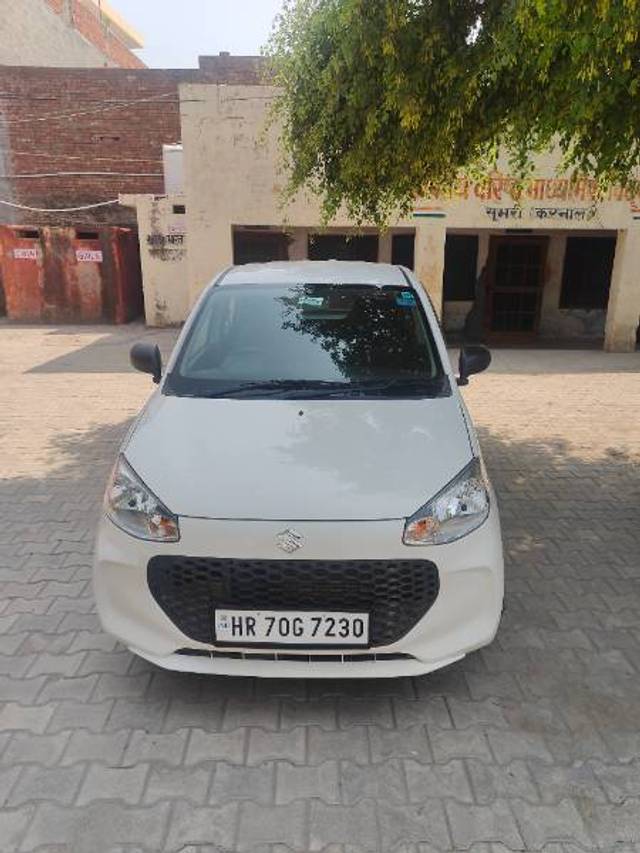https://images10.gaadi.com/usedgaadi-sellcar/UsedCar/e5ff07e1a/823a3e38-08a2-4fdb-ae48-e3eb52325f54.jpg?imwidth=6400