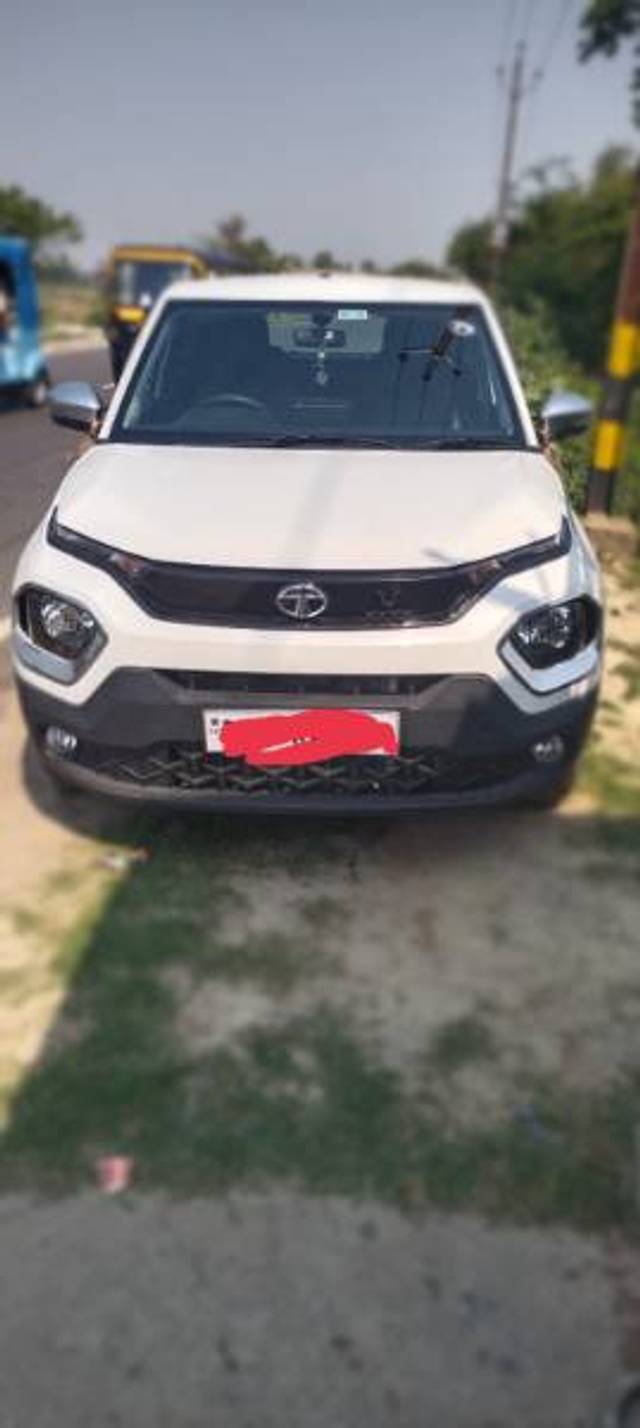 https://images10.gaadi.com/usedgaadi-sellcar/UsedCar/e5ff0903a/2aaa7bae-005a-4d7b-bbc8-eb659856617e.jpg?imwidth=6400