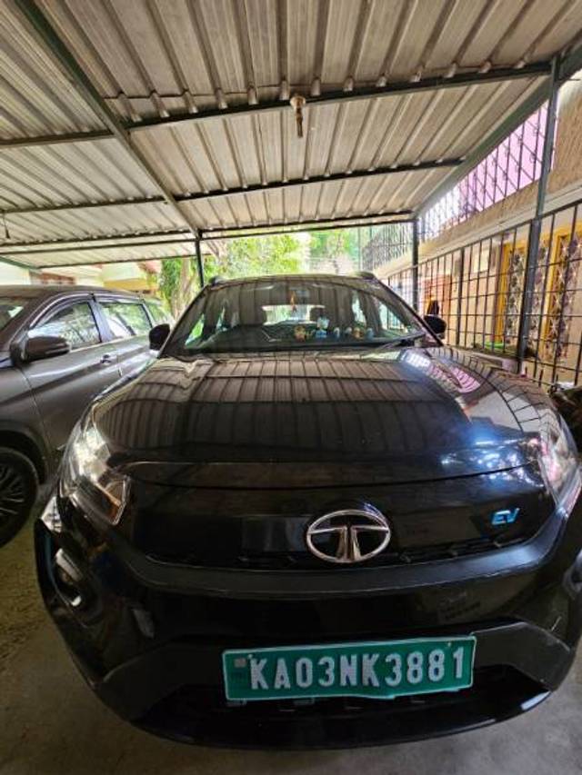 https://images10.gaadi.com/usedgaadi-sellcar/UsedCar/e5ff2d69a/d4c7a2a5-0f0b-4d84-9a22-7c56a8973649.jpg?imwidth=6400