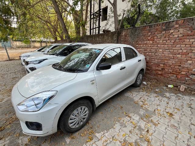 https://images10.gaadi.com/usedgaadi-sellcar/UsedCar/e5ff3449a/699615ed-7ccd-4b03-8458-5eaca09b2588.jpeg?imwidth=6400