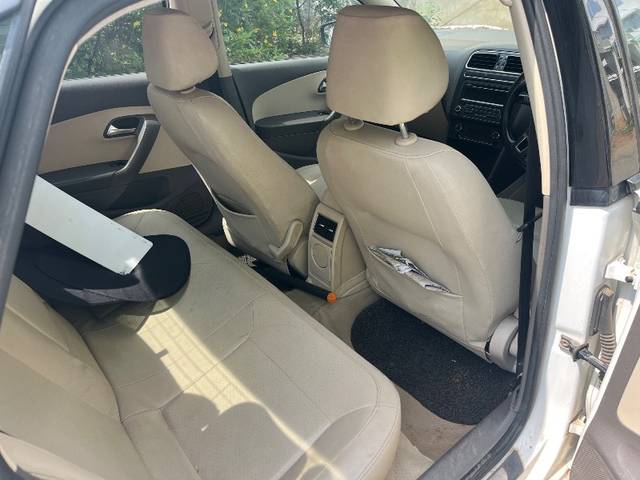 https://images10.gaadi.com/usedgaadi-sellcar/UsedCar/e5ff4ecca/54dd8c62-f651-44d3-84f3-285e1d393ed9.jpeg?imwidth=6402