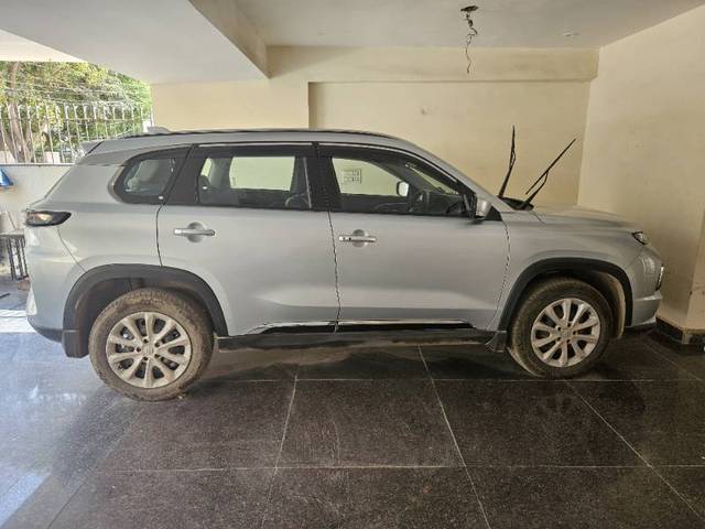 https://images10.gaadi.com/usedgaadi-sellcar/UsedCar/e5ff8206a/e284bc26-affd-49dc-88b4-a65ba68f5fe0.jpg?imwidth=6401