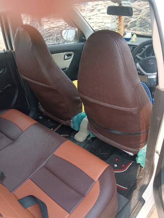 https://images10.gaadi.com/usedgaadi-sellcar/UsedCar/e5ff8fbba/1b612e67-3e82-4bc3-8e20-a20eaa5eb092.jpg?imwidth=6402
