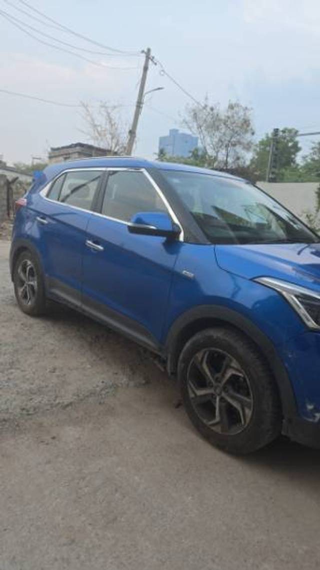 https://images10.gaadi.com/usedgaadi-sellcar/UsedCar/e5ff99caa/f7818fa8-90d8-4a72-9c5d-fea7feebc1f2.jpg?imwidth=6401