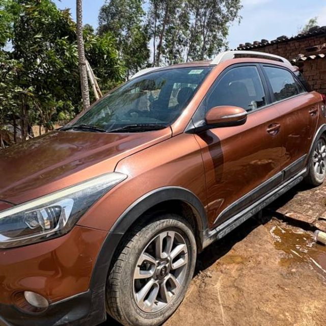 Hyundai i20 Active 1.2 Second-hand 2016 Hyundai i20 Active 1.2 for sale in Basti