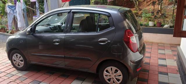 https://images10.gaadi.com/usedgaadi-sellcar/UsedCar/e61c951d-f24d-4188-9709-1607e1ee4042/8cf3562f-05f4-49e5-8023-d6ef53db0964.jpg?imwidth=6401
