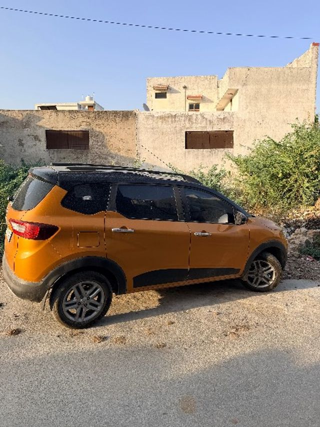 Renault Triber RXZ EASY-R AMT Second-hand 2024 Renault Triber RXZ EASY-R AMT for sale in Ajmer