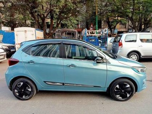 Second-hand 2023 Tata Tiago XZ Plus for sale in Thane