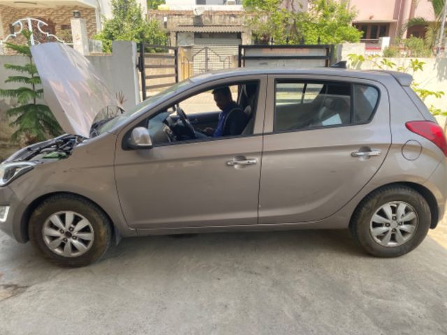 Hyundai i20 Asta 1.2 Second-hand 2013 Hyundai i20 Asta 1.2 for sale in Nagpur