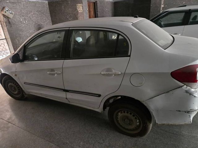Honda Amaze EX i-Vtech Second-hand 2013 Honda Amaze EX i-Vtech for sale in New Delhi
