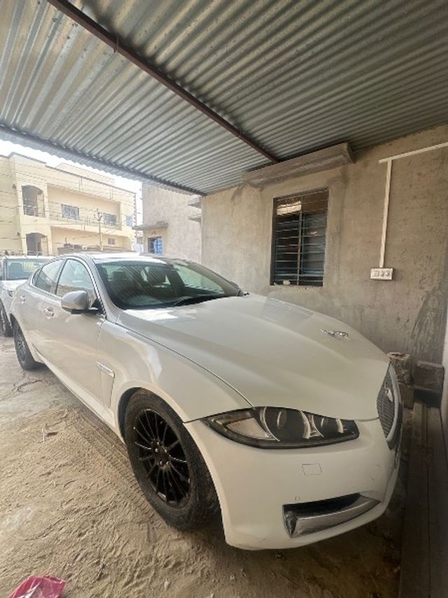 Jaguar XF 2.2 Litre Luxury Second-hand 2014 Jaguar XF 2.2 Litre Luxury for sale in Sikar