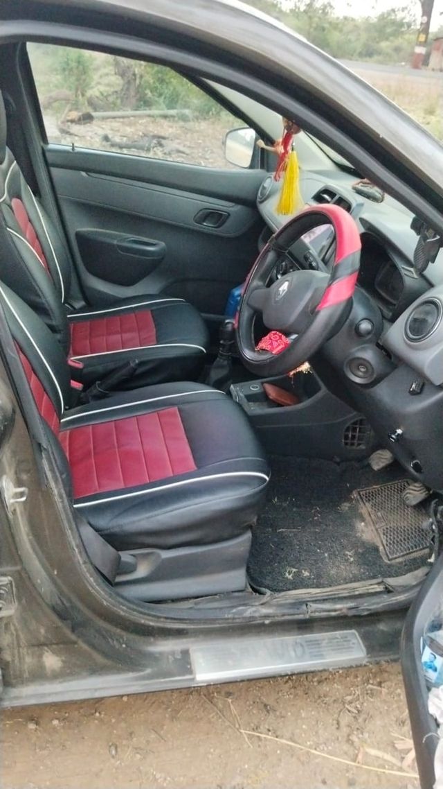 Renault KWID RXT Second-hand 2015 Renault KWID RXT for sale in Vadodara