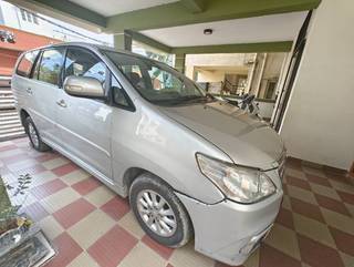 Toyota Innova Toyota Innova 2.5 EV (Diesel) PS 7 Seater BS IV