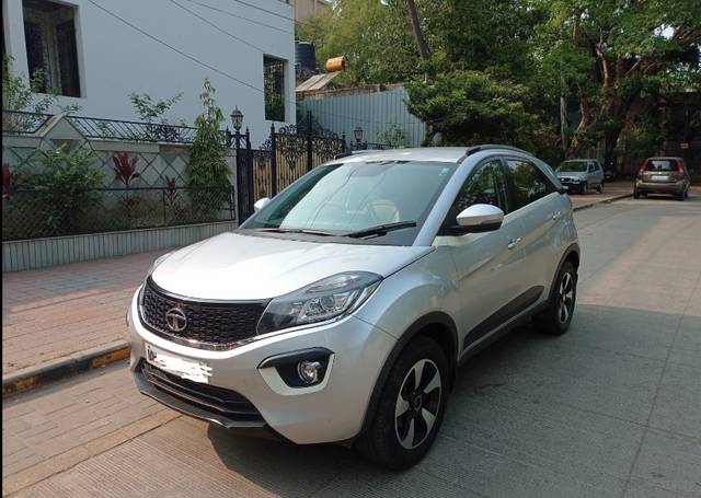 https://images10.gaadi.com/usedgaadi-sellcar/UsedCar/e66e371f-b6f5-4b7b-b3cc-1a15010908df/0397e180-fc5f-4b29-97f9-0f8d1917e41d.jpeg?imwidth=6400