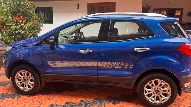 Second-hand 2017 Ford Ecosport 1.5 Petrol Titanium BSIV for sale in Thiruvananthapuram