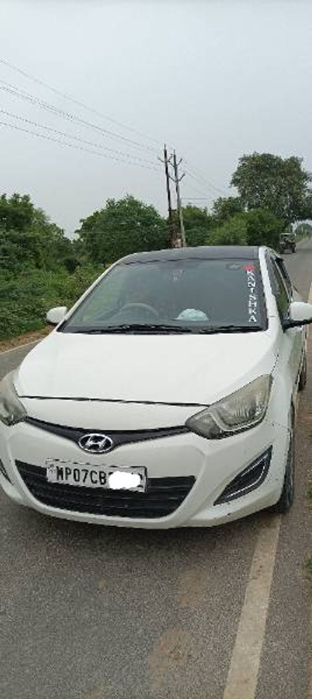 Hyundai i20 1.2 Magna Second-hand 2012 Hyundai i20 1.2 Magna for sale in Bhind