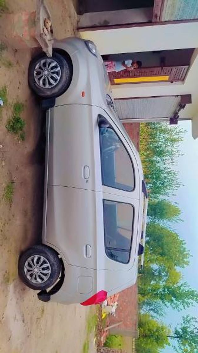 Second-hand 2015 Maruti Suzuki Alto 800 LXI for sale in Shravasti