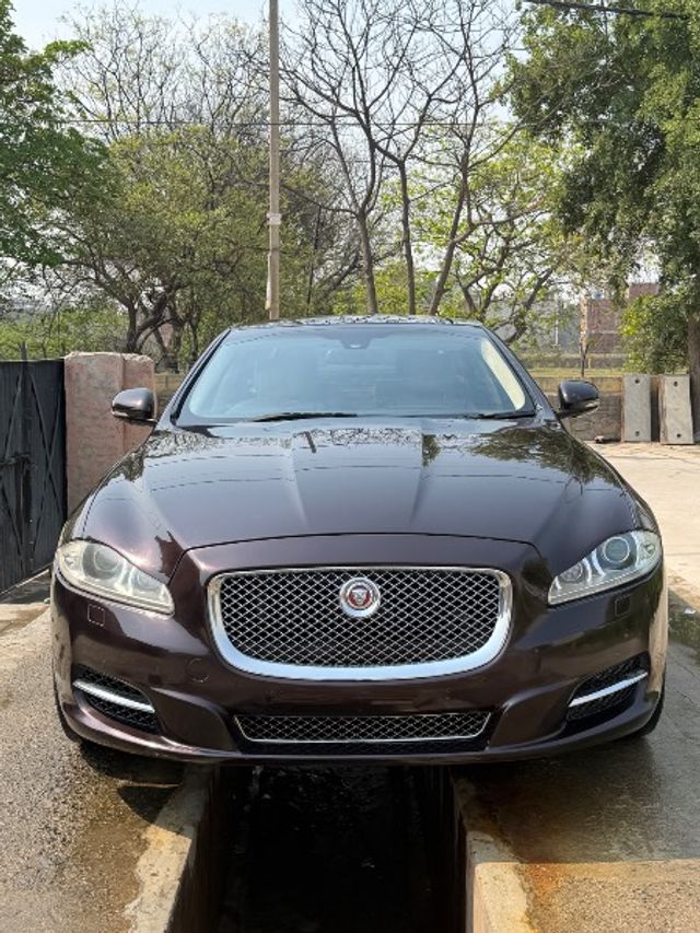Jaguar XJ 3.0L Premium Luxury LWB Second-hand 2015 Jaguar XJ 3.0L Premium Luxury LWB for sale in New Delhi