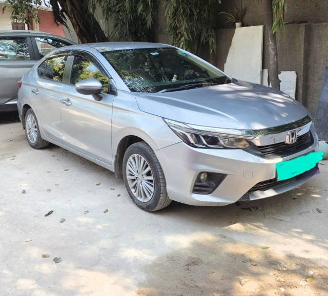 Second-hand 2020 Honda City V MT for sale in New Delhi