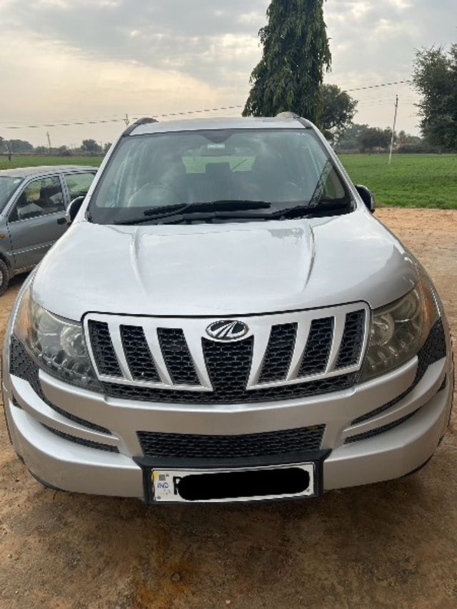 Second-hand 2015 Mahindra XUV500 Xclusive Edition for sale in Nagaur