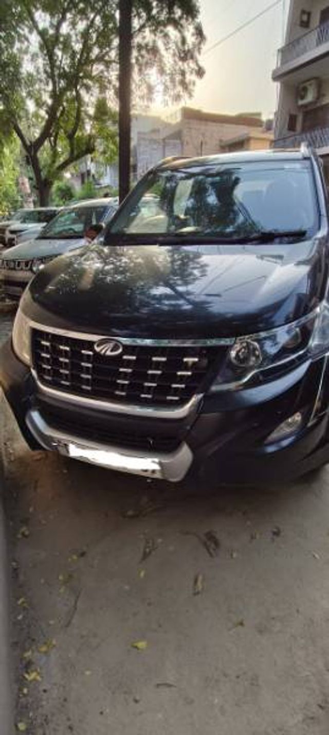 Mahindra XUV500 W11 Option AT AWD Second-hand 2018 Mahindra XUV500 W11 Option AT AWD for sale in New Delhi