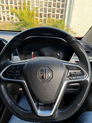 Used MG Hector Sharp Diesel MT BSIV