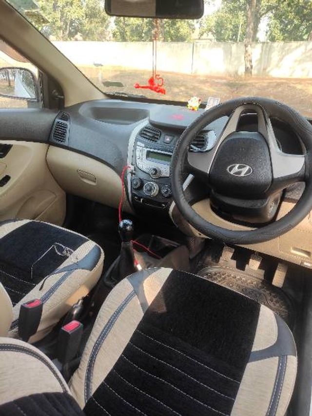 Hyundai EON 1.0 Magna Plus Option O Second-hand 2016 Hyundai EON 1.0 Magna Plus Option O for sale in Raipur