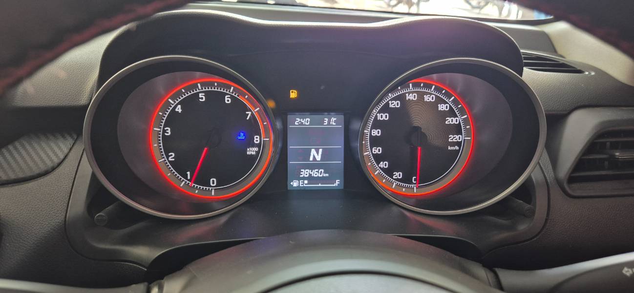 Buy Used Maruti Swift VXI AMT BSVI of 2022 model @ 6,30,000 INR in ...