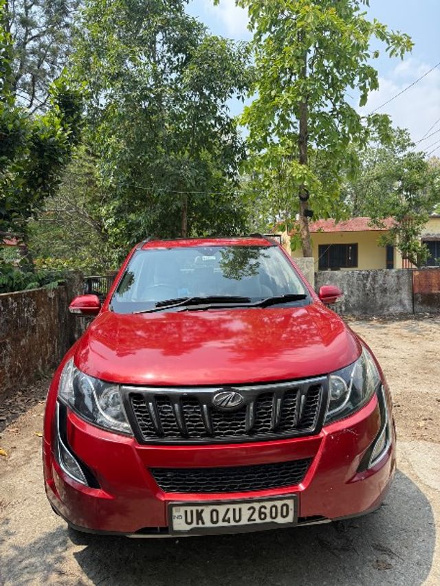 Second-hand 2015 Mahindra XUV500 R W10 FWD for sale in Dehradun