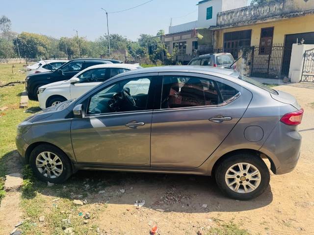 https://images10.gaadi.com/usedgaadi-sellcar/UsedCar/e780160e-cf8d-493d-b9ef-4b5ae0fdde4e/cfe66372-54db-47ae-8cd6-eeeaa1270eef.jpeg?imwidth=6402