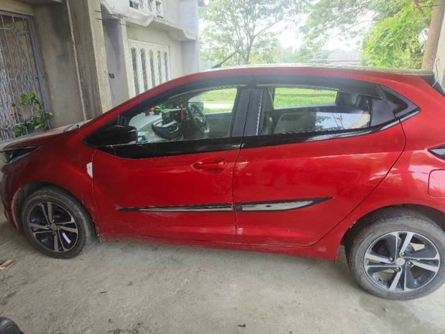 https://images10.gaadi.com/usedgaadi-sellcar/UsedCar/e785a81c-8b21-4be4-9630-11e133187a23/eb4ba79a-609e-4548-af7f-5ace727a73e6.jpg?imwidth=6400