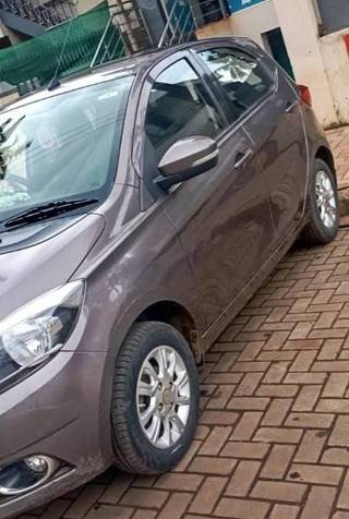 Tata Tiago 2015-2019 Tata Tiago 1.2 Revotron XZ Plus