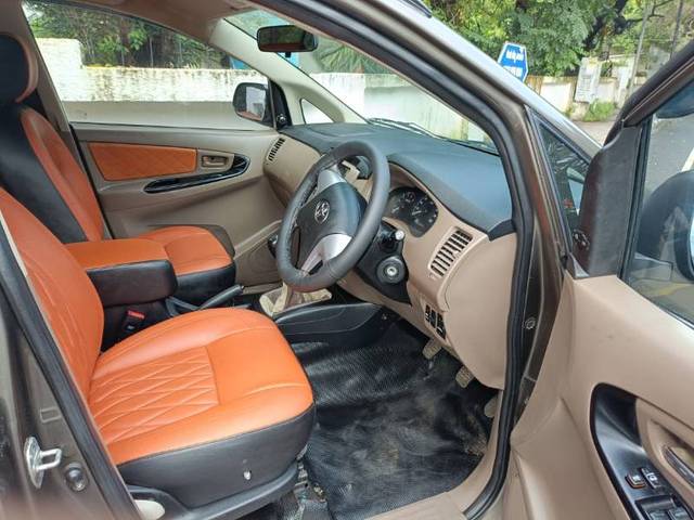 https://images10.gaadi.com/usedgaadi-sellcar/UsedCar/e7977a85-f8a4-4a34-9e2e-9a55f63e254d/7e21e684-8f06-4bdb-89e7-8b613a65142b.jpg?imwidth=6402