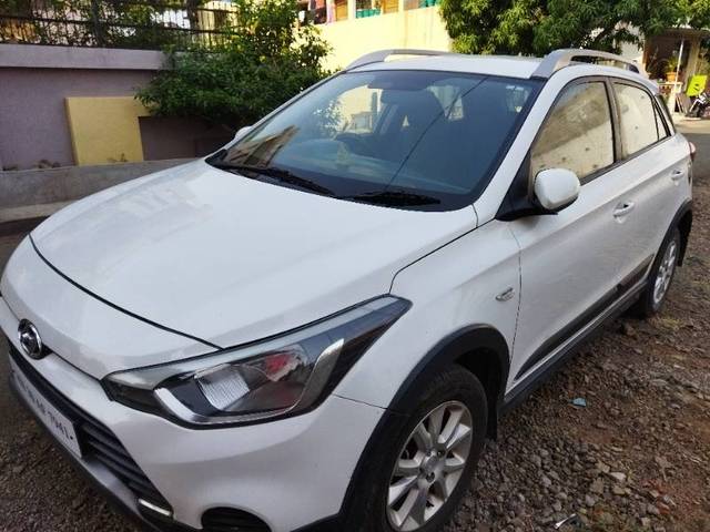 https://images10.gaadi.com/usedgaadi-sellcar/UsedCar/e7bad8ec-8bde-4edf-b8ac-f8eb87c9511a/e4dff084-15d1-4582-b7c2-bba85a87b05b.jpg?imwidth=6402