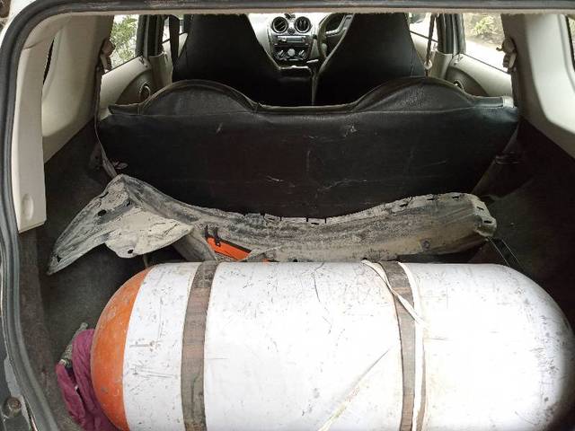 https://images10.gaadi.com/usedgaadi-sellcar/UsedCar/e7bb176b-f6f4-4720-ac49-0cdbf13dba04/97ab9d9b-b2a7-4dfc-9a71-af34e18bc0b2.jpg?imwidth=6402