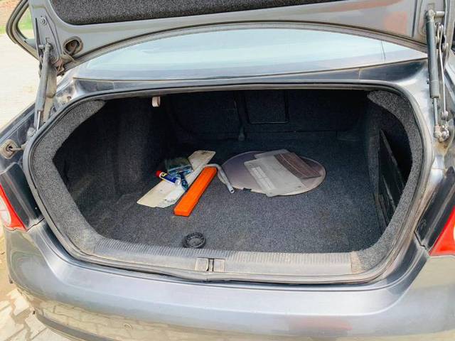https://images10.gaadi.com/usedgaadi-sellcar/UsedCar/e807ff2b-7f30-426d-9546-3c7291b6fbaa/3242f5c0-d6f7-4f27-8ded-e9e699f0a300.jpg?imwidth=6401