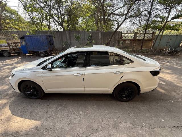 https://images10.gaadi.com/usedgaadi-sellcar/UsedCar/e82ce899-9fc9-4dcb-b7ce-9fdce1bbe5a4/0573fc1d-512f-49e8-abda-38f6043c13e6.jpeg?imwidth=6402