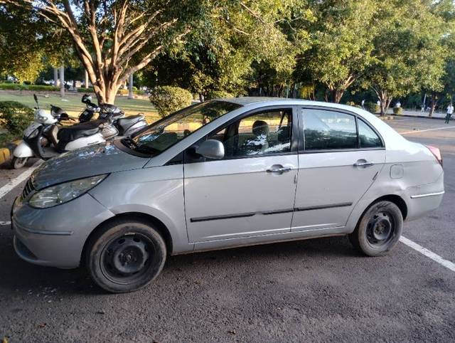 https://images10.gaadi.com/usedgaadi-sellcar/UsedCar/e832c453-e1c2-46ee-aa63-4148c77c8644/9e2d3e65-0da5-4426-97e3-153fdfb66c47.jpg?imwidth=6400