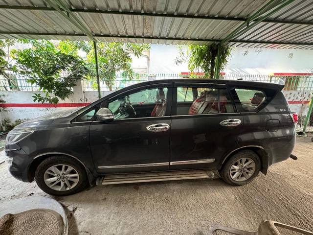 https://images10.gaadi.com/usedgaadi-sellcar/UsedCar/e8351323-e831-441b-a83b-fd59e78035b4/54791eee-a49b-4f06-8580-adbf8be53b11.jpeg?imwidth=6401