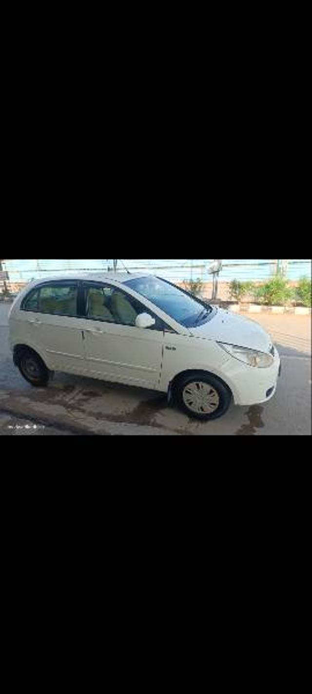 https://images10.gaadi.com/usedgaadi-sellcar/UsedCar/e8621a58-704e-4c71-8147-f9a631bfff46/7182fd68-df33-4927-826b-5f9fbbd75795.jpg?imwidth=6400