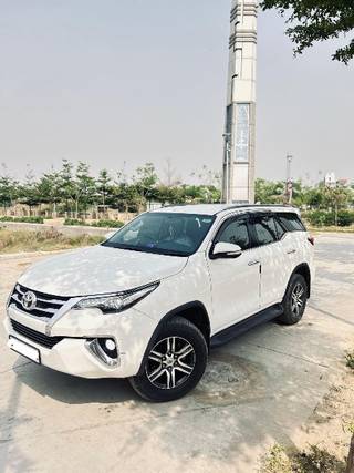 Toyota Fortuner 2016-2021 Toyota Fortuner 2.8 2WD AT BSIV