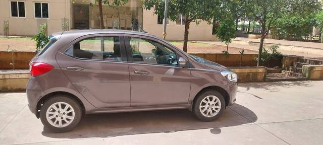 https://images10.gaadi.com/usedgaadi-sellcar/UsedCar/e91c8408-8656-46cc-a3c1-174ea09e7638/07aba81f-c21c-441b-9f73-a81ff6d96546.jpg?imwidth=6401