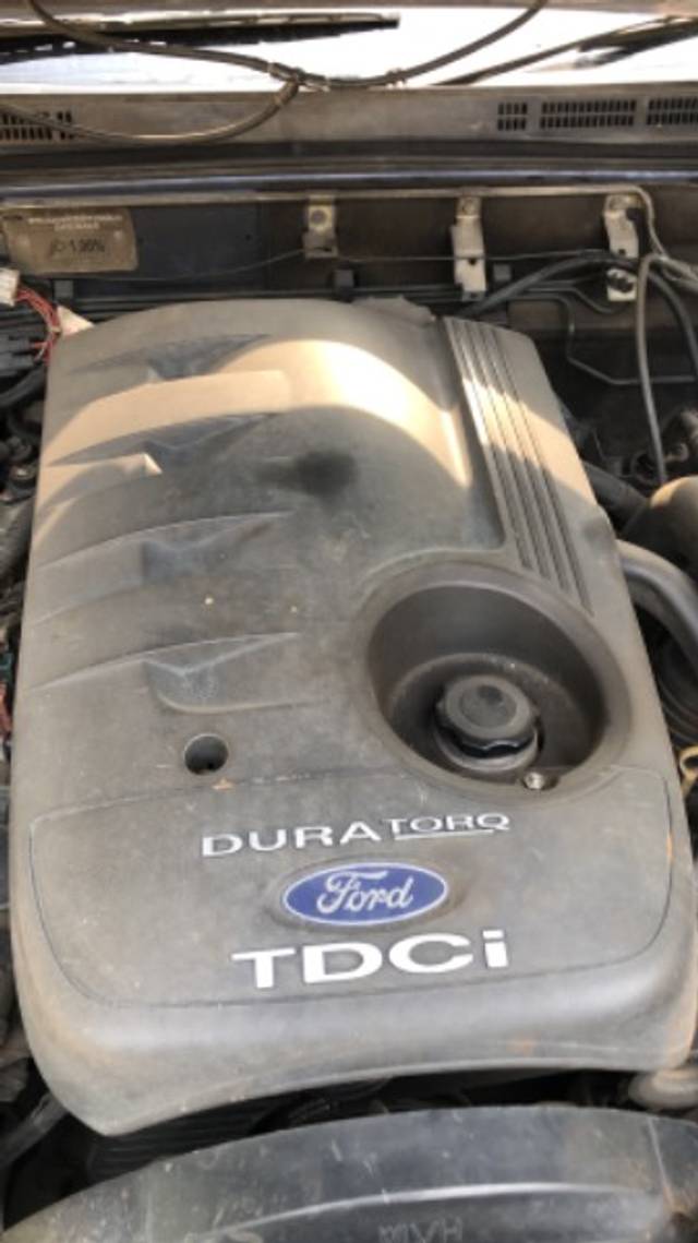 https://images10.gaadi.com/usedgaadi-sellcar/UsedCar/e9494b0e-0eb0-444c-b484-0ce21d7777af/a94cca42-7894-4ccb-9ead-d835b138aff0.jpeg?imwidth=6402