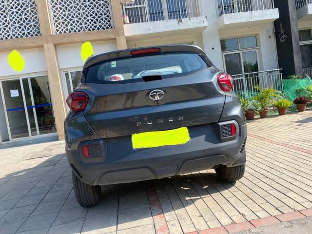 https://images10.gaadi.com/usedgaadi-sellcar/UsedCar/e9bb2b6c-2c4c-4a0f-9e63-1118e6f126f8/eb6d6c04-b1c6-4795-a242-2e3a34d01c57.jpeg?imwidth=6401
